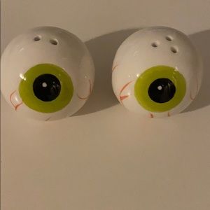 Halloween Eye Ball salt & pepper shakers